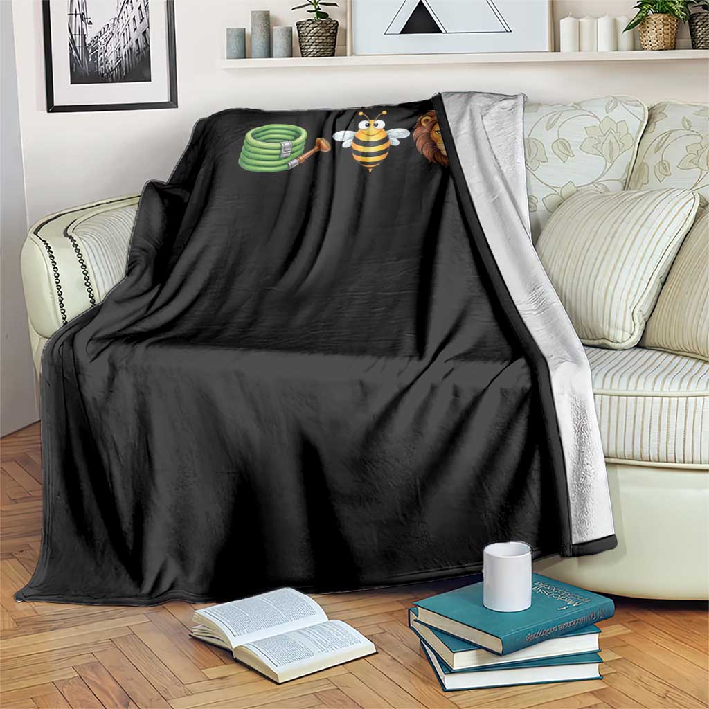 Hose Bee Lion Meme Slang Funny Wordplay Pun Graphic Throw Blanket