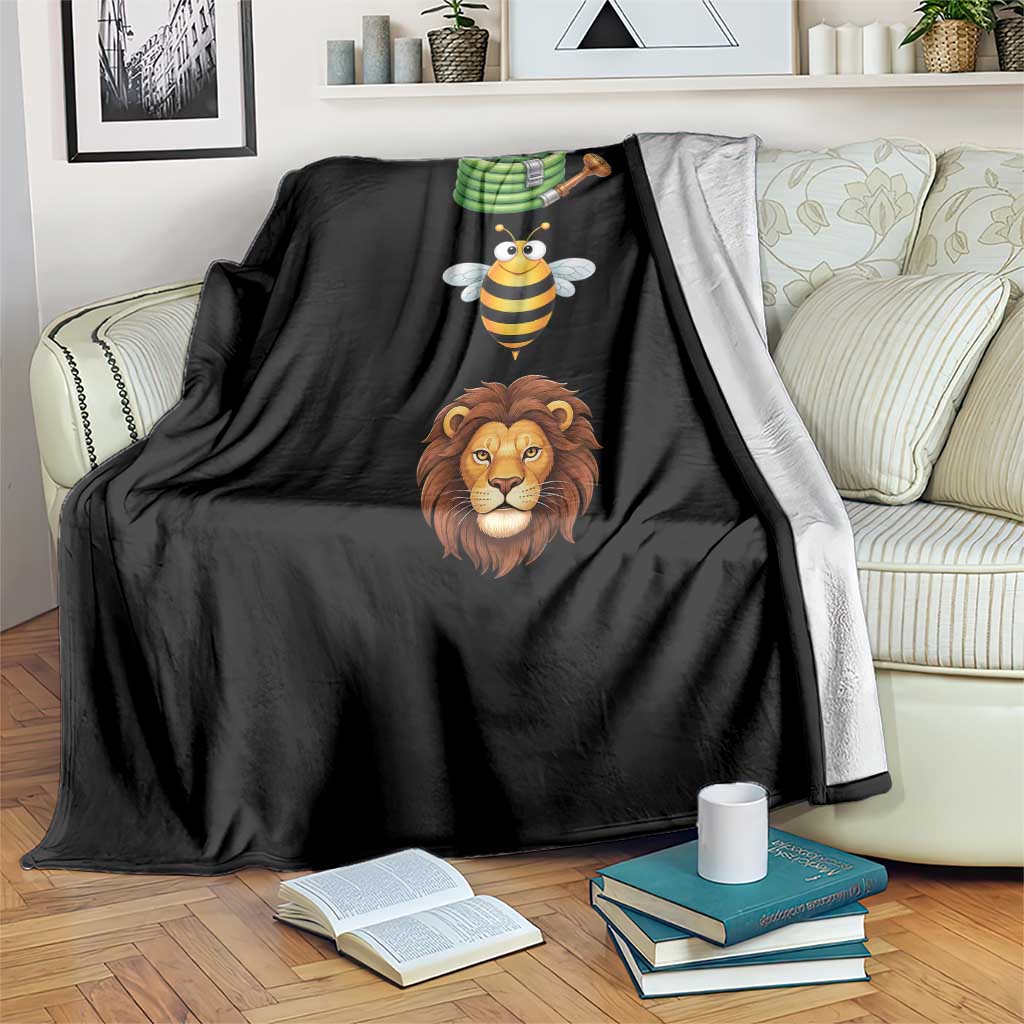 Hose Bee Lion Meme Slang Funny Sarcastic Pun Graphic Throw Blanket