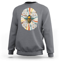 Vintage Bee Daisy Flowers Retro Groovy Sweatshirt - Wonder Print Shop