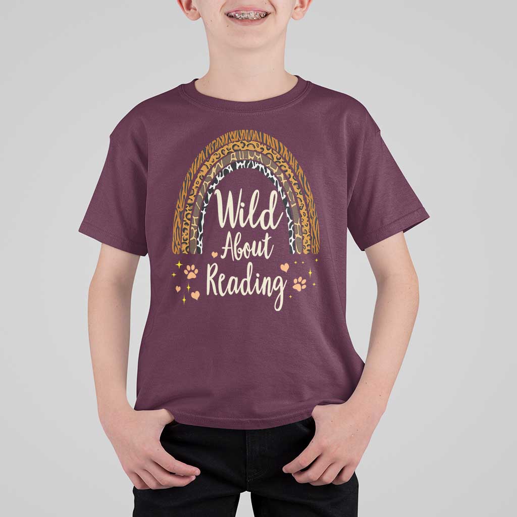 Wild About Reading T Shirt For Kid Teacher Student Back to School Retro Rainbow