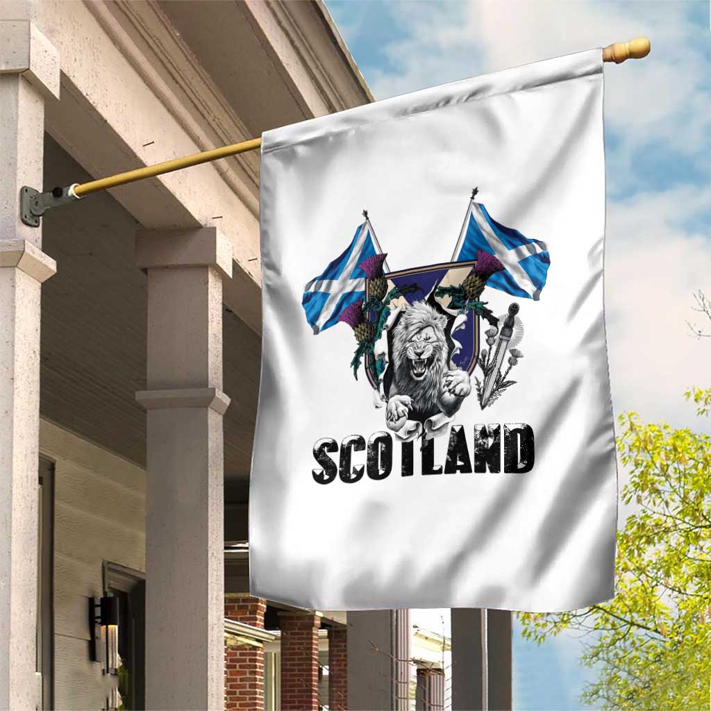 Roaring Scottish Lion Crest Garden Flag Thistle Scotland Flag Emblem for Brave Highlanders - Wonder Print Shop