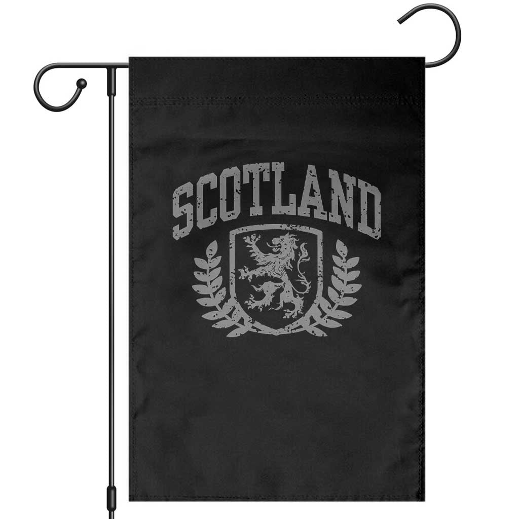 Scotland Lion Rampant Distressed Crest Garden Flag Scottish Heritage Monochrome Laurel Wreath Vintage Graphic