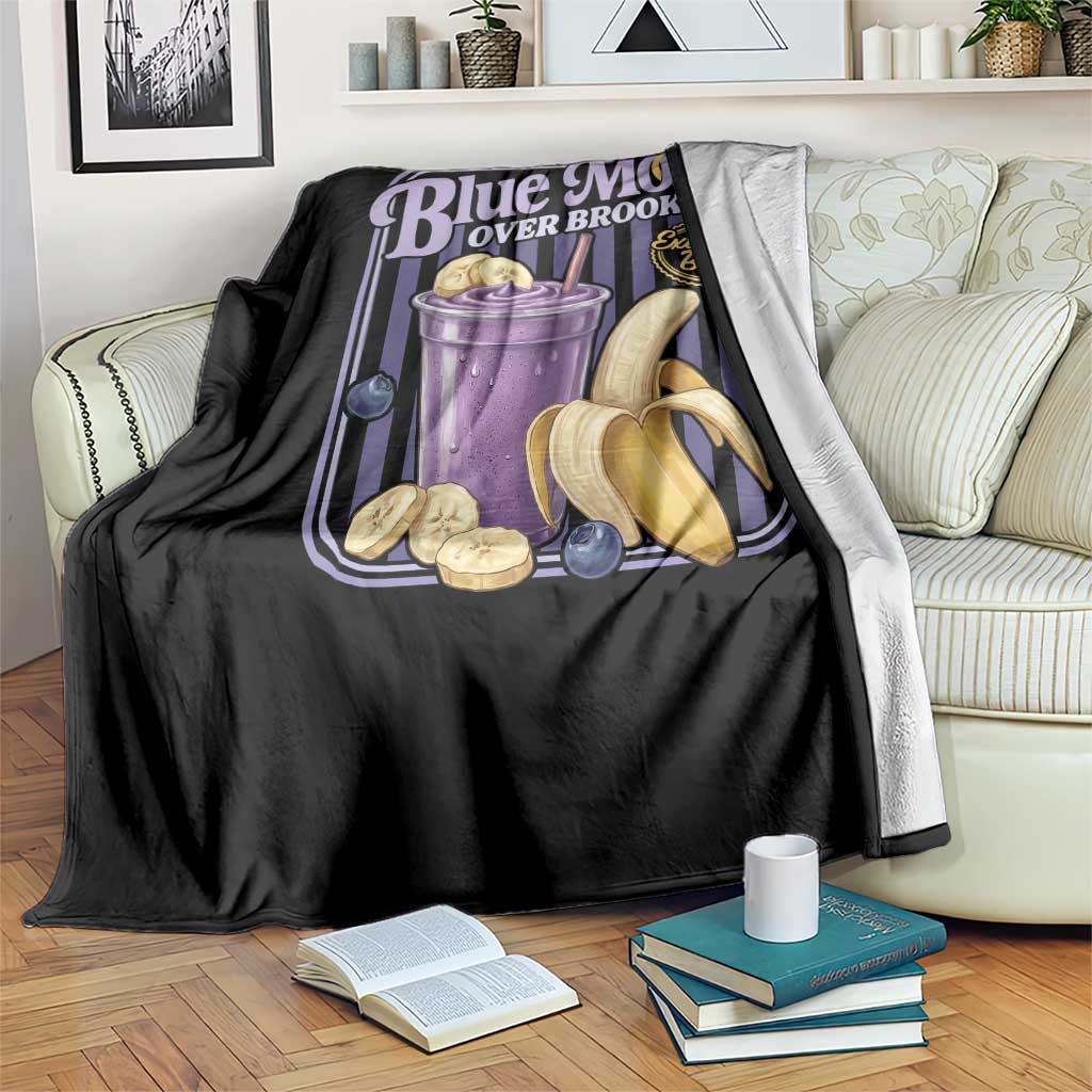 Blue Moon Over Brooklyn Banana Smoothie Aesthetic Throw Blanket Extra Banana Hockey Romance Retro Style - Wonder Print Shop