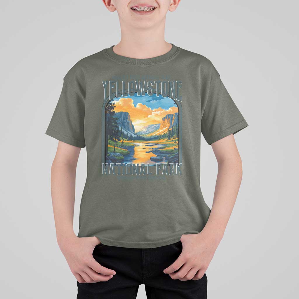 Yellowstone National Park T Shirt For Kid Worlds First NP Retro Vintage Graphic