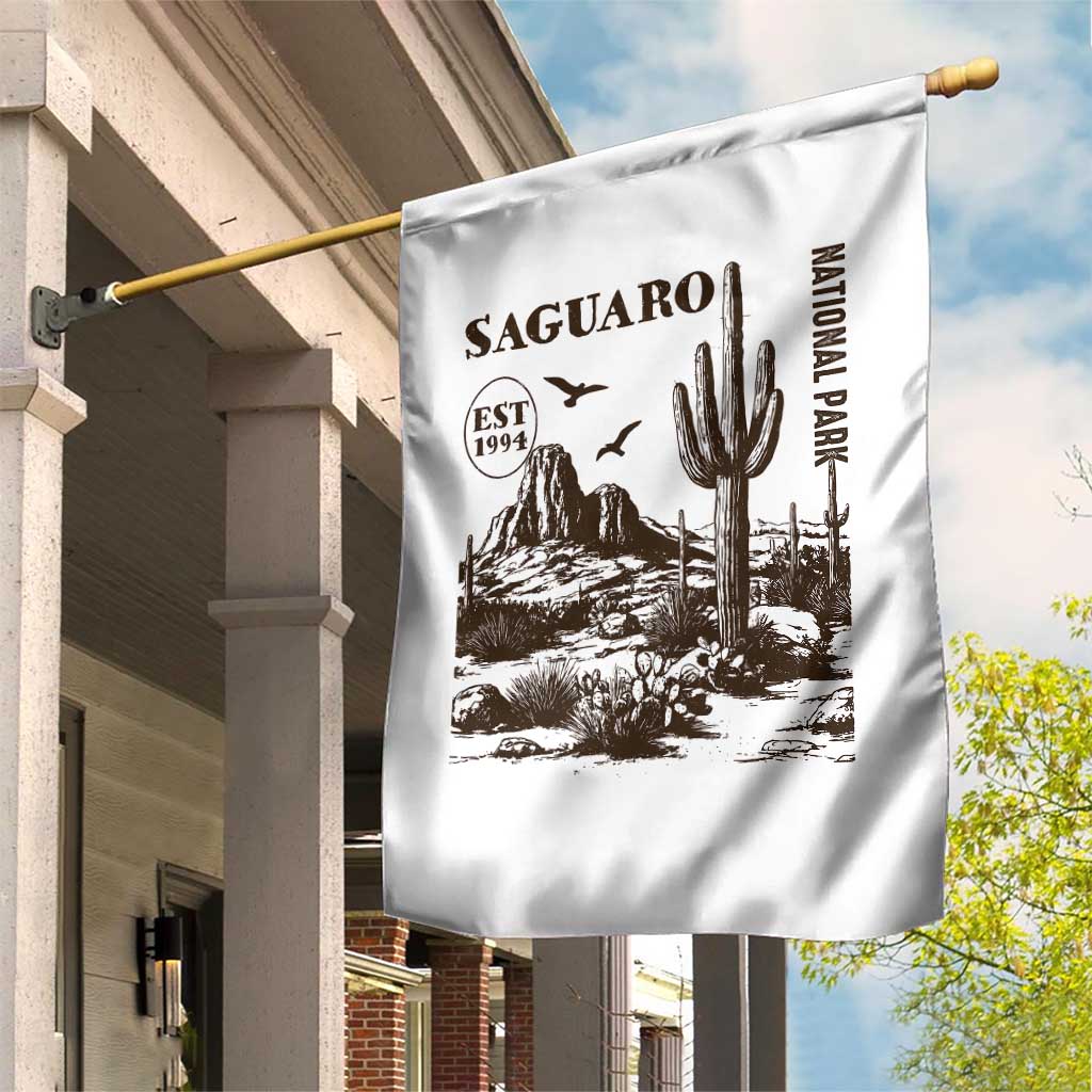 Vintage Saguaro National Park Est 1994 Graphic Garden Flag Retro Arizona Desert Mountain Hiking Souvenir