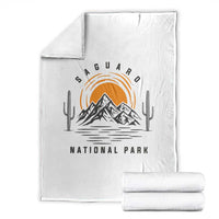 Retro Saguaro National Park Sunset Graphic Throw Blanket Vintage Arizona Desert Mountain Badge Souvenir