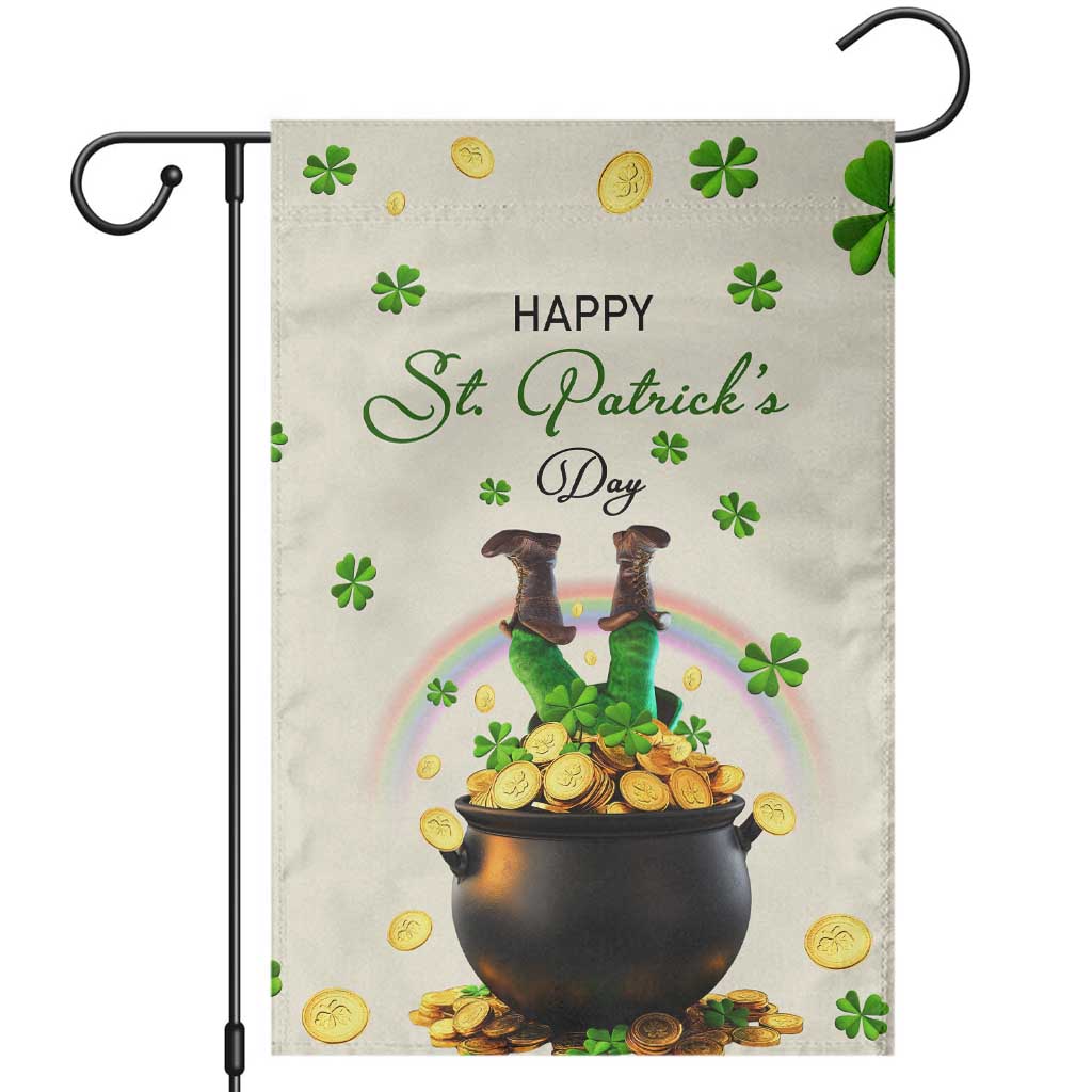 Happy St. Patrick’s Day Garden Flag Lucky Leprechaun with Gold & Rainbow Yard Decor