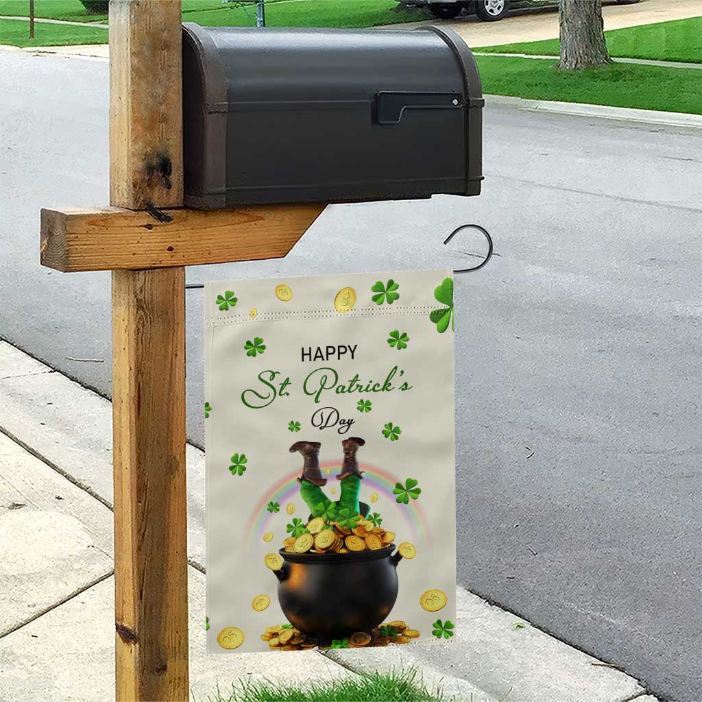 Happy St. Patrick’s Day Garden Flag Lucky Leprechaun with Gold & Rainbow Yard Decor
