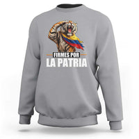 Firmes Por La Patria Colombian Pride Sweatshirt Roaring Saluting Tiger Patriotic Colombia Heritage Flag