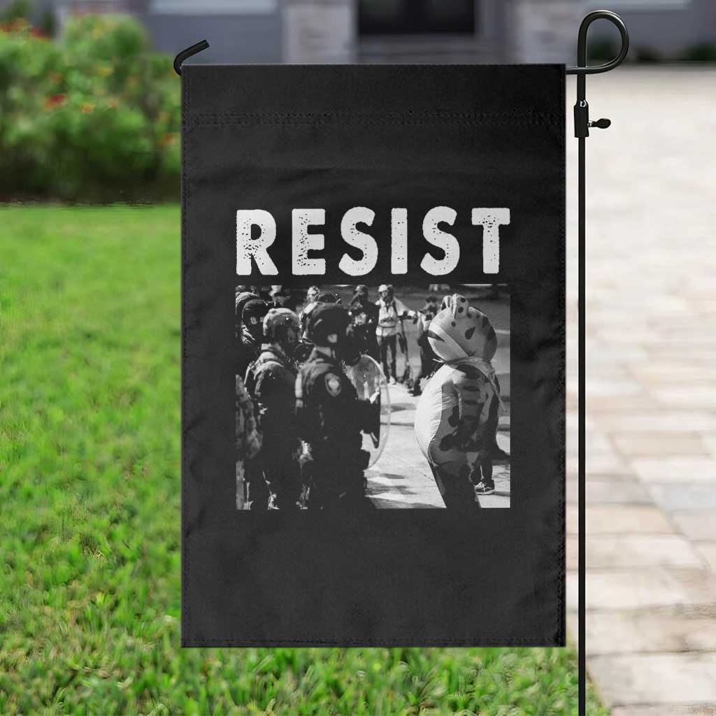 Portland Resist Frog Garden Flag Oregon Iconic Frogs Photo Protest Moment - Wonder Print Shop