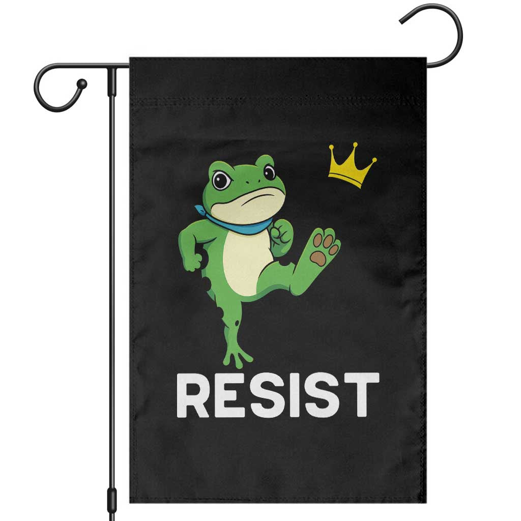 Resist Frog Kicking Crown Garden Flag Funny No Kings In America Free Portland - Wonder Print Shop