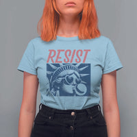 Liberty Resist T Shirt For Women Feminist Bubblegum Statue of Liberty Retro Graphic - Wonder Print Shop