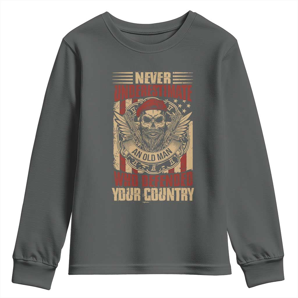 American Veteran Youth Sweatshirt Never Underestimate An Old Man Who Defended Your Country