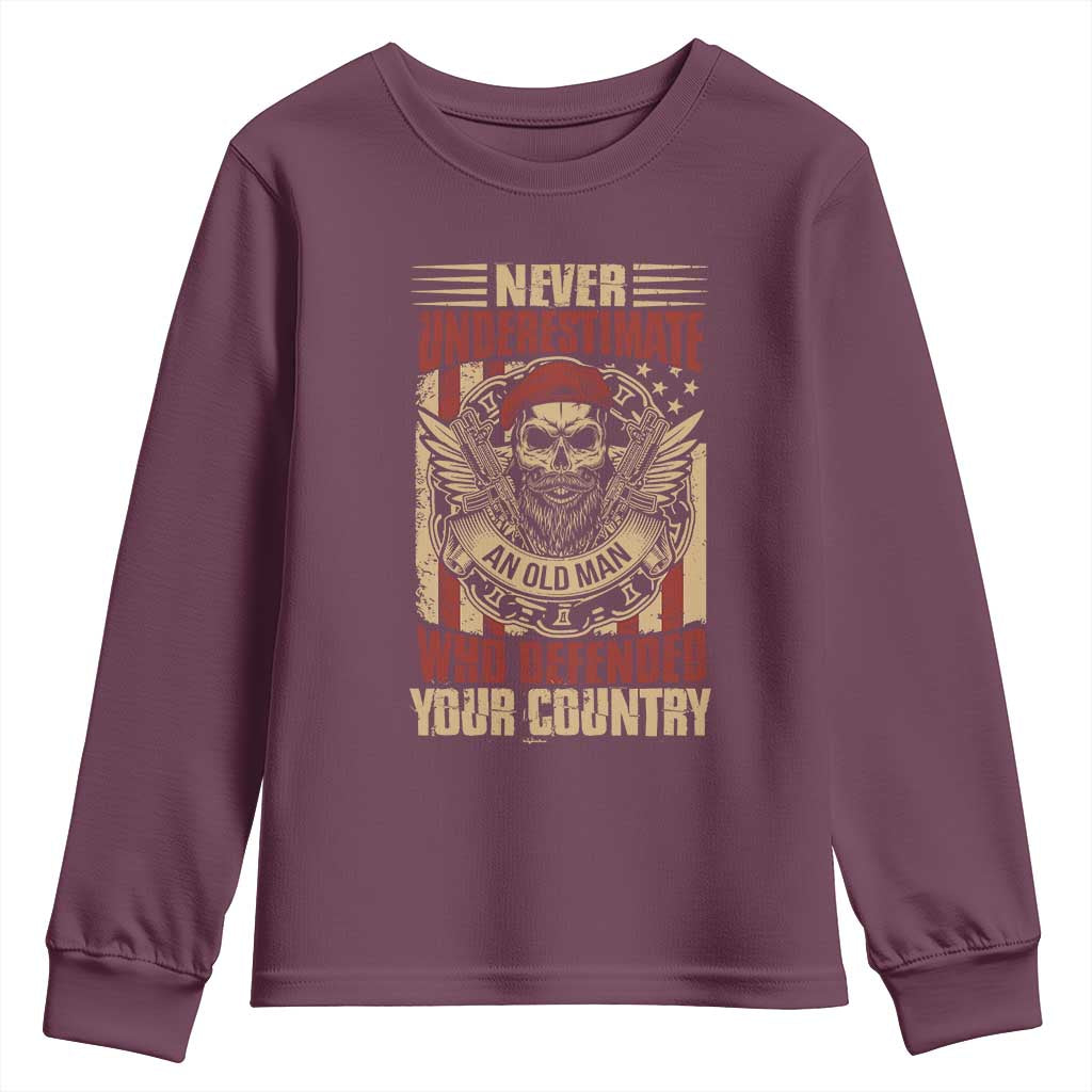 American Veteran Youth Sweatshirt Never Underestimate An Old Man Who Defended Your Country