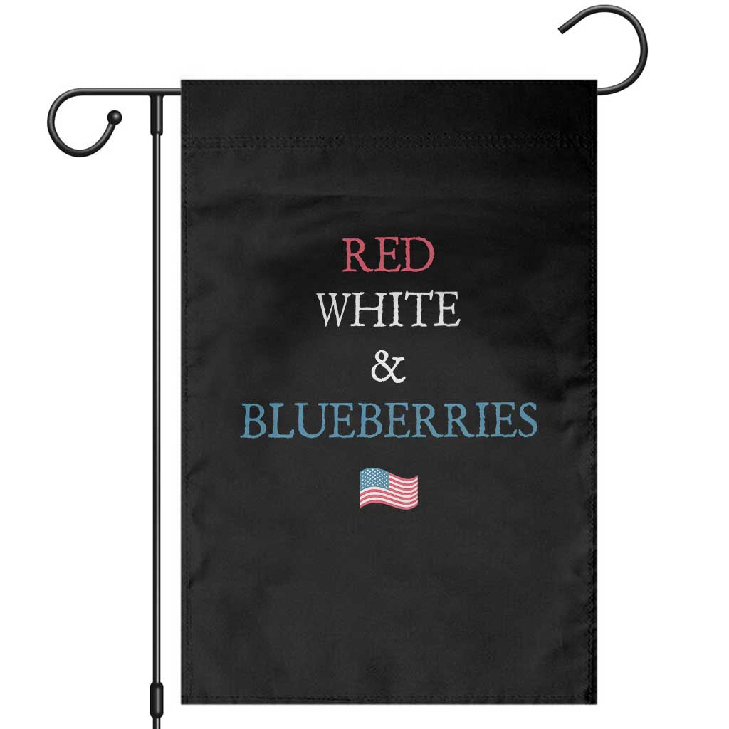 Red White and Blueberries Garden Flag Vintage American Flag Patriotic - Wonder Print Shop