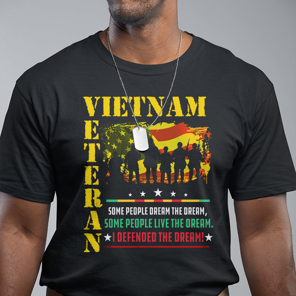 patriotic-vietnam-veterans-defended-the-dream-american-flag-t-shirt
