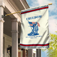 Freedom It’s What We Do Best Since 1776 Patriotic Garden Flag Revolutionary War Patriot Battle Scene
