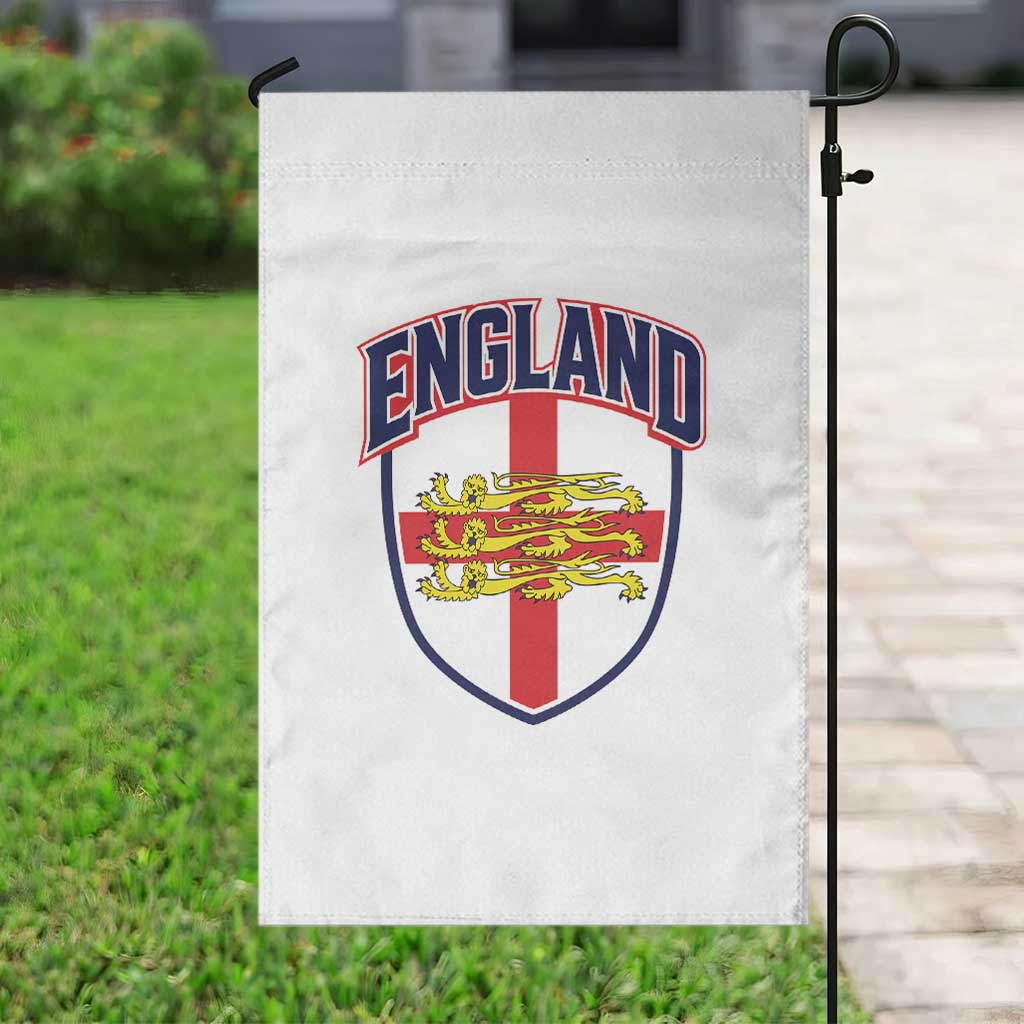 England Flag Lion Crest St George Cross Shield Crest Garden Flag Vintage Patriotic English Sport Fan Graphic