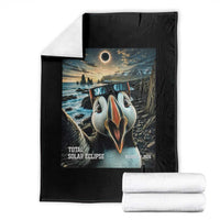 Puffin Selfie August 12 2026 Total Solar Eclipse Throw Blanket Funny Totality Photographic Astronomy Souvenir