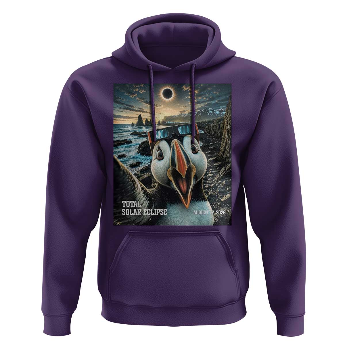 Puffin Selfie August 12 2026 Total Solar Eclipse Hoodie Funny Totality Photographic Astronomy Souvenir