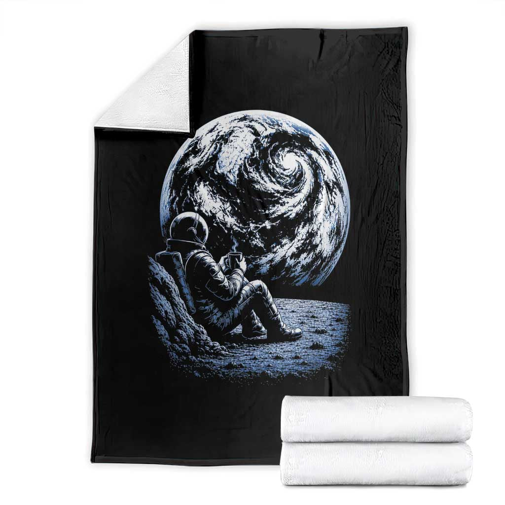 Astronaut Drinking Coffee On The Moon Graphic Throw Blanket Vintage Sci Fi Earth Horizon Space Explorer