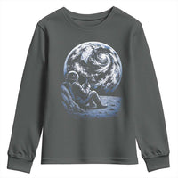 Astronaut Drinking Coffee On The Moon Graphic Youth Sweatshirt Vintage Sci Fi Earth Horizon Space Explorer