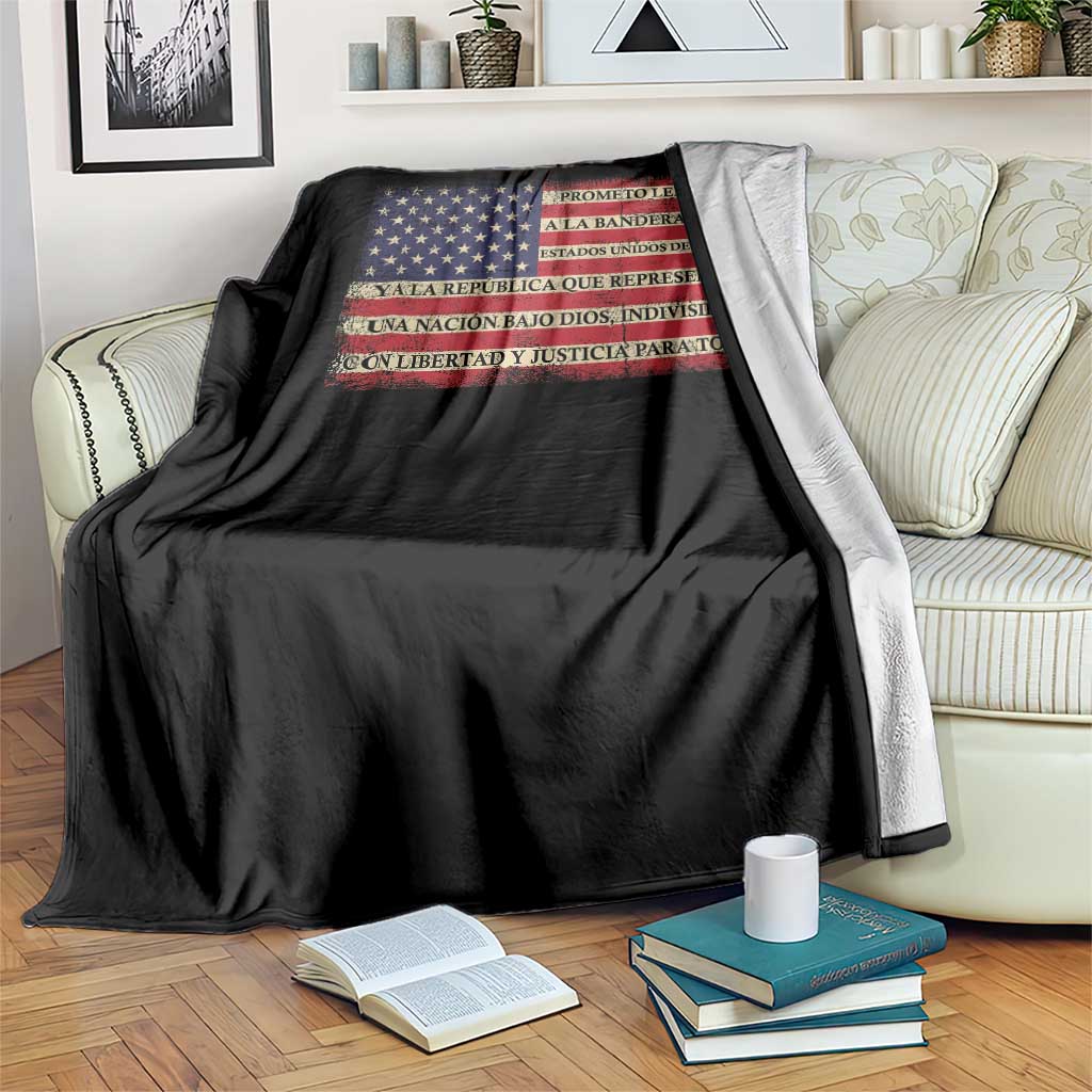 Spanish Pledge of Allegiance USA Flag Vintage Patriotic Graphic Throw Blanket American Patriot Promesa de Lealtad
