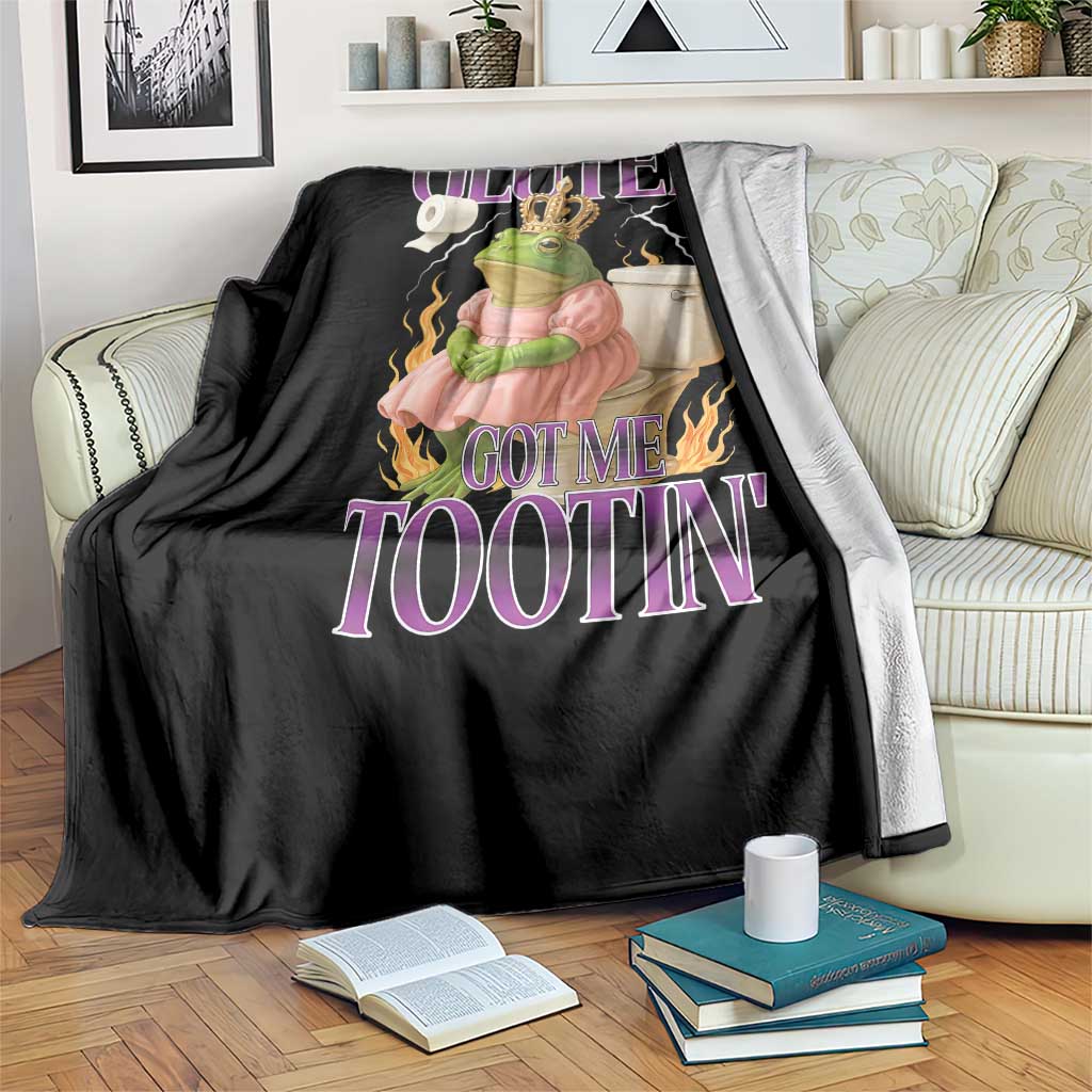 Funny Gluten Free Frog Princess Toilet Meme Throw Blanket Gluten Got Me Tootin