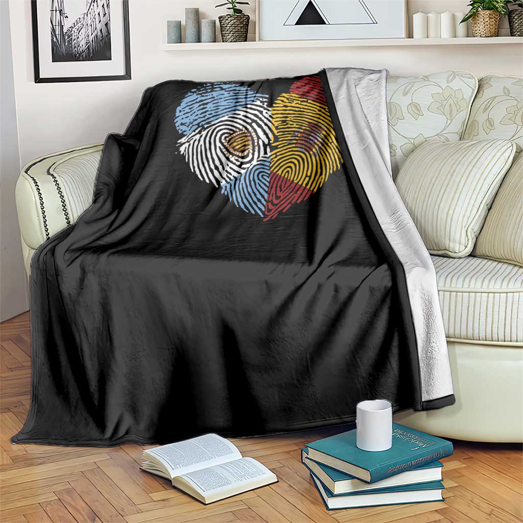 Argentina Spain Flag Mixed Roots Fingerprint Heart Graphic Throw Blanket Argentine Spanish Dual Heritage Hispanic Pride Match Day