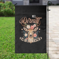 Funny Oktoberfest Deer Garden Flag Mei Dirndl Is In Da Wasch German Bavarian Costume - Wonder Print Shop