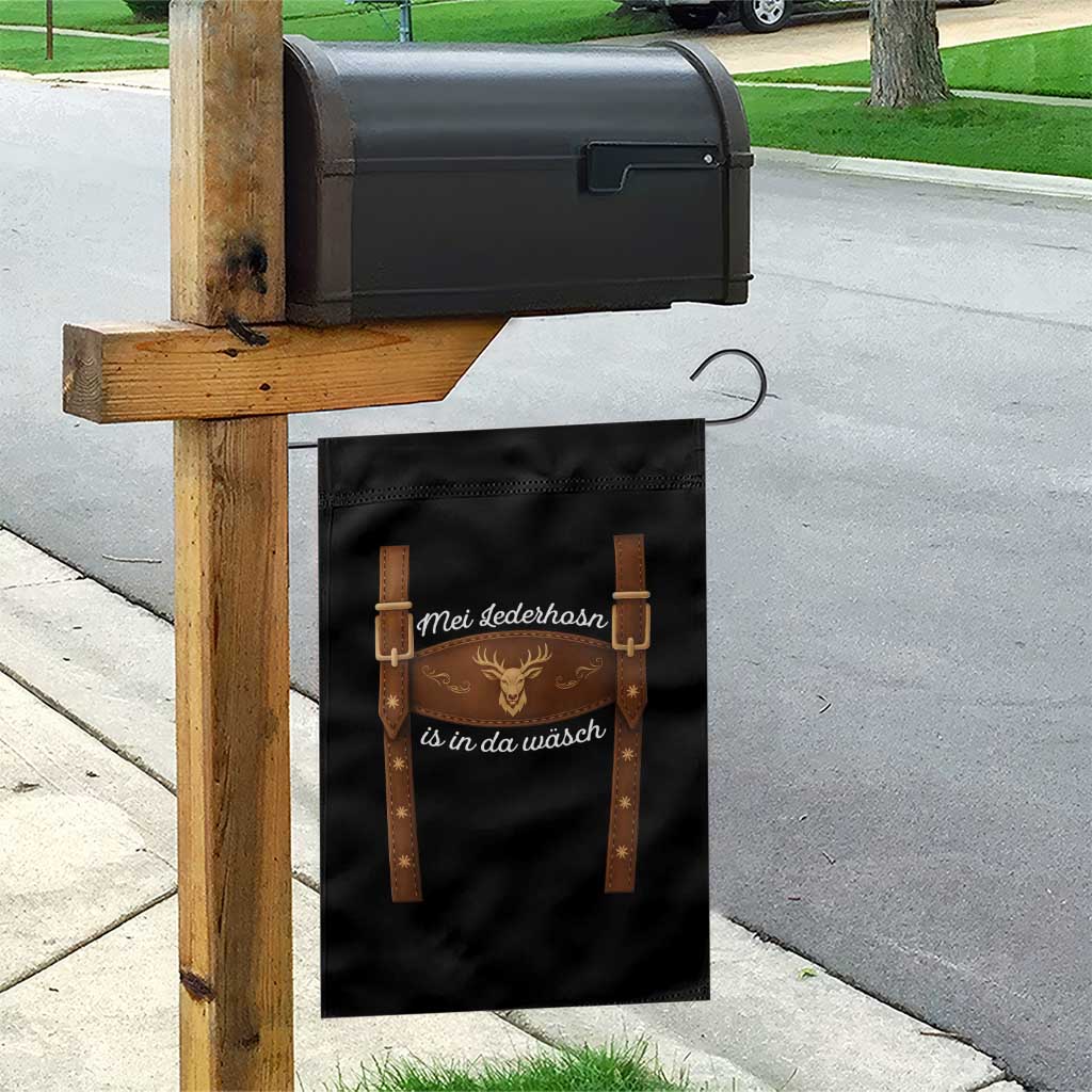Funny Lederhosen Costume Alternative for Oktoberfest Garden Flag Mei Lederhosn Is In Da Wasch - Wonder Print Shop