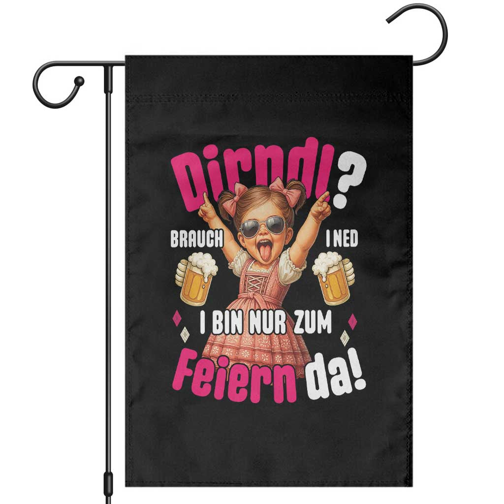 Funny Cute Girl Oktoberfest Garden Flag Dirndle I Bin Nur Zum Feiern Da Party - Wonder Print Shop