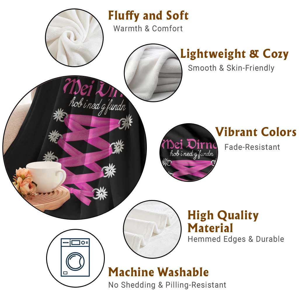 Funny Oktoberfest Corset in Pink Throw Blanket I Have Not Found My Dirndl - Wonder Print Shop