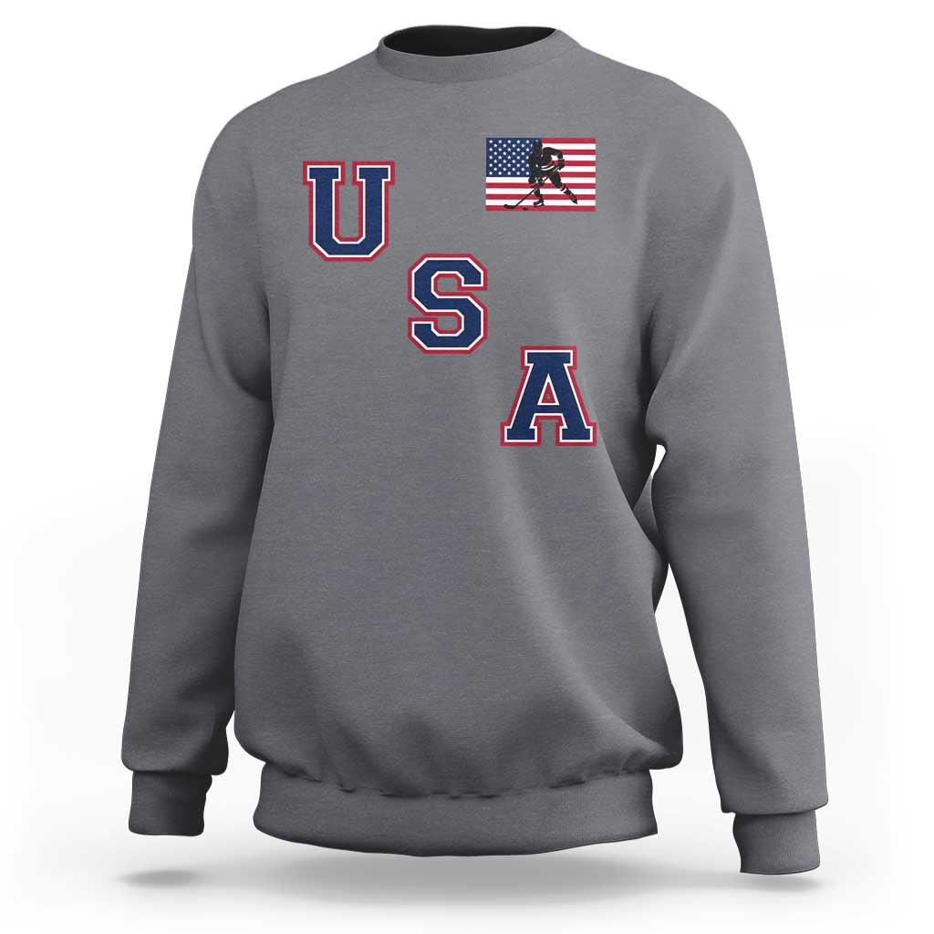 USA Flag Hockey Sweatshirt Patriotic Ice Hockey Team Fan Vintage Throwback