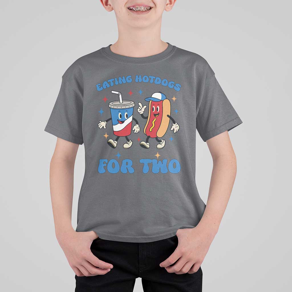 Eating Hotdogs for Two T Shirt For Kid Cute Pregnancy Announcement Patriotic 4th Of July