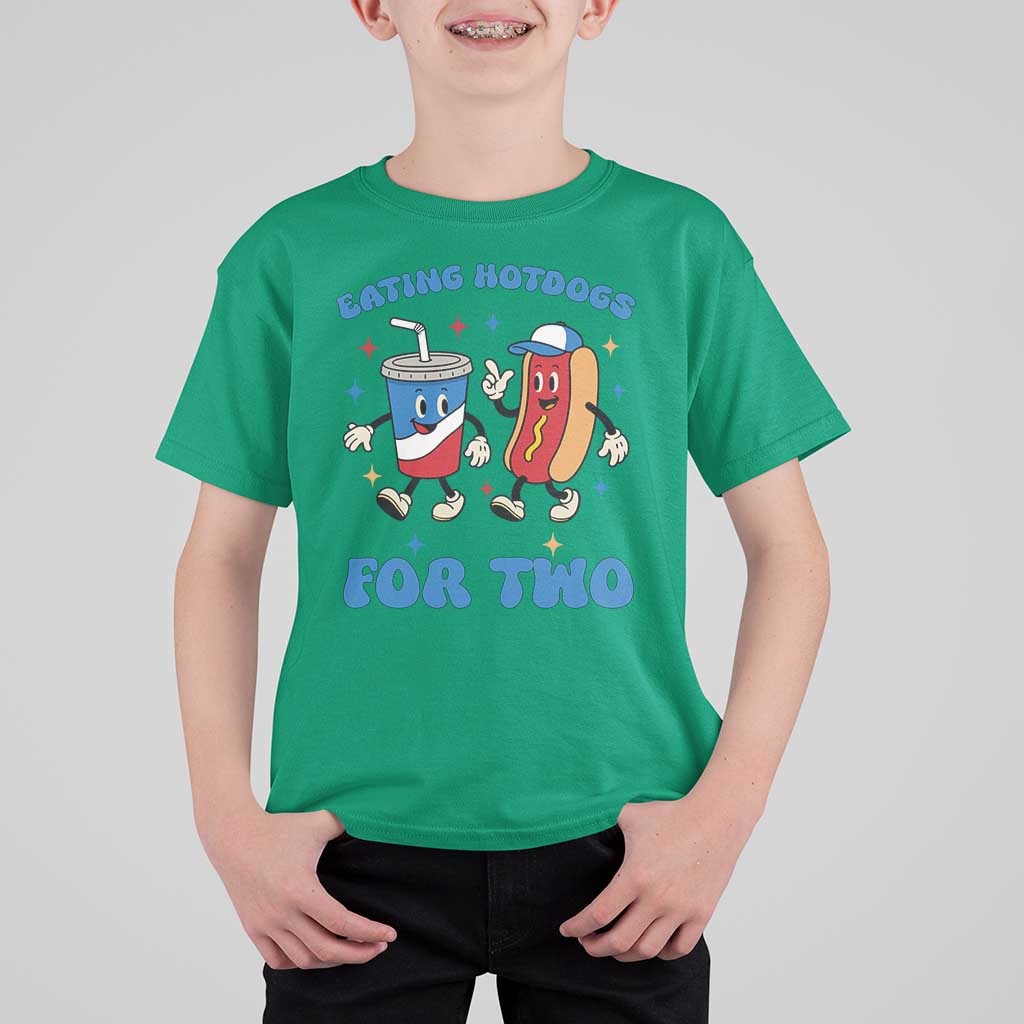 Eating Hotdogs for Two T Shirt For Kid Cute Pregnancy Announcement Patriotic 4th Of July