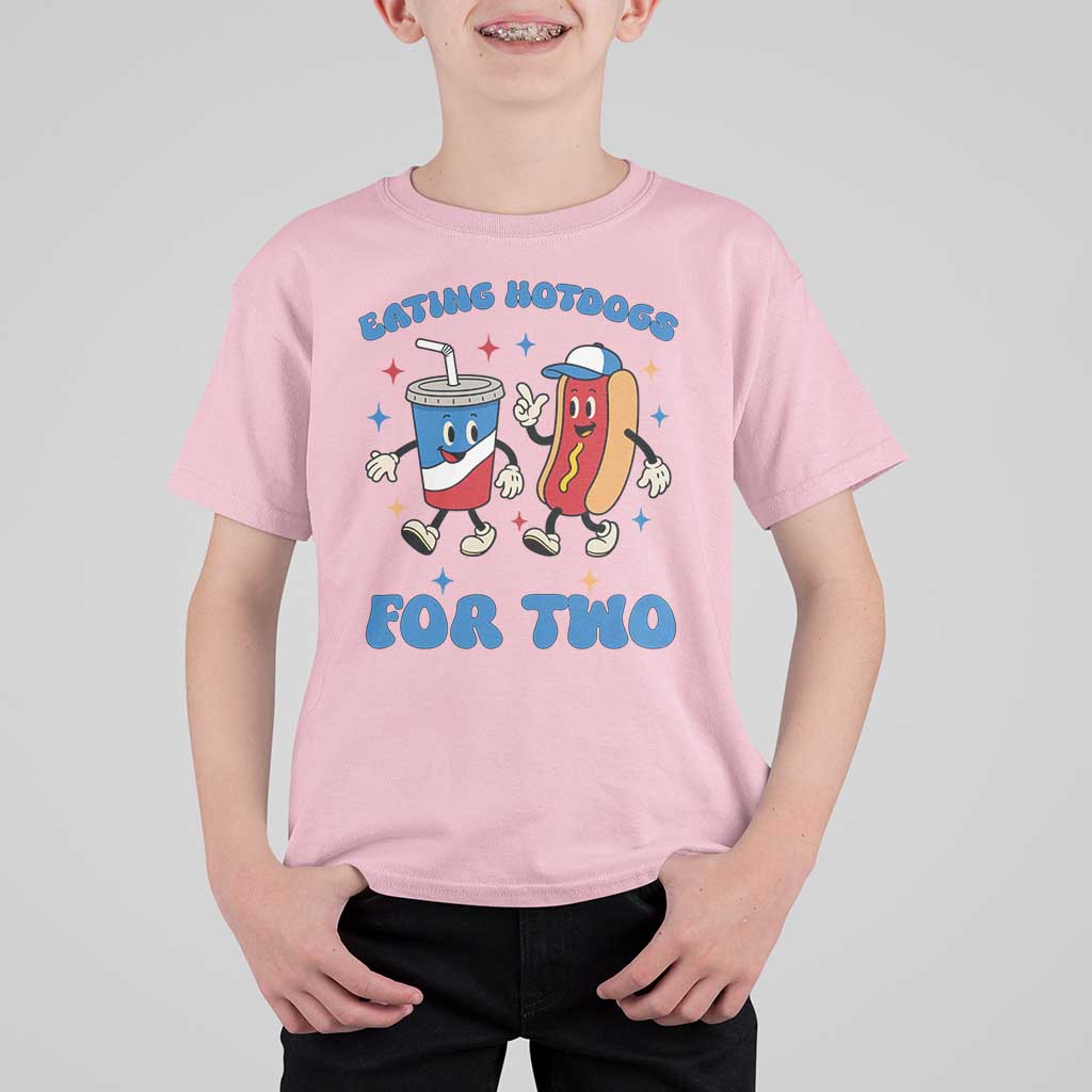 Eating Hotdogs for Two T Shirt For Kid Cute Pregnancy Announcement Patriotic 4th Of July