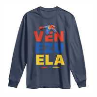 Venezuela Pride Flying Scarlet Macaw Long Sleeve Shirt Ara Macao Guacamaya Venezuelan Pride Tropical Bird