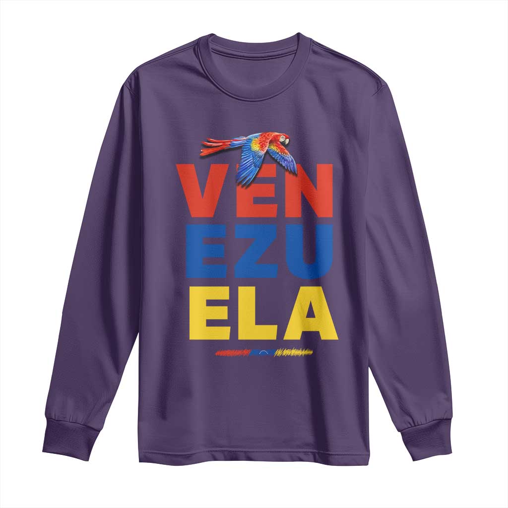 Venezuela Pride Flying Scarlet Macaw Long Sleeve Shirt Ara Macao Guacamaya Venezuelan Pride Tropical Bird