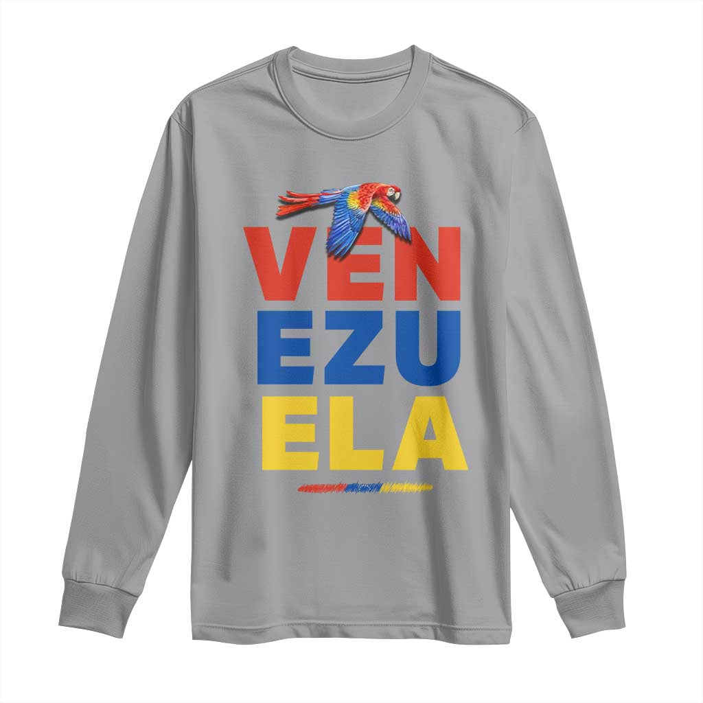 Venezuela Pride Flying Scarlet Macaw Long Sleeve Shirt Ara Macao Guacamaya Venezuelan Pride Tropical Bird