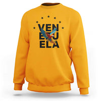 Venezuela Pride Flying Macaw Sweatshirt Ara Macao Guacamaya Venezuelan Pride Tropical Bird