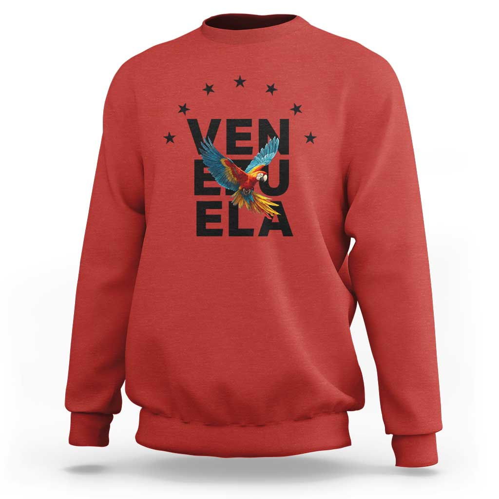 Venezuela Pride Flying Macaw Sweatshirt Ara Macao Guacamaya Venezuelan Pride Tropical Bird