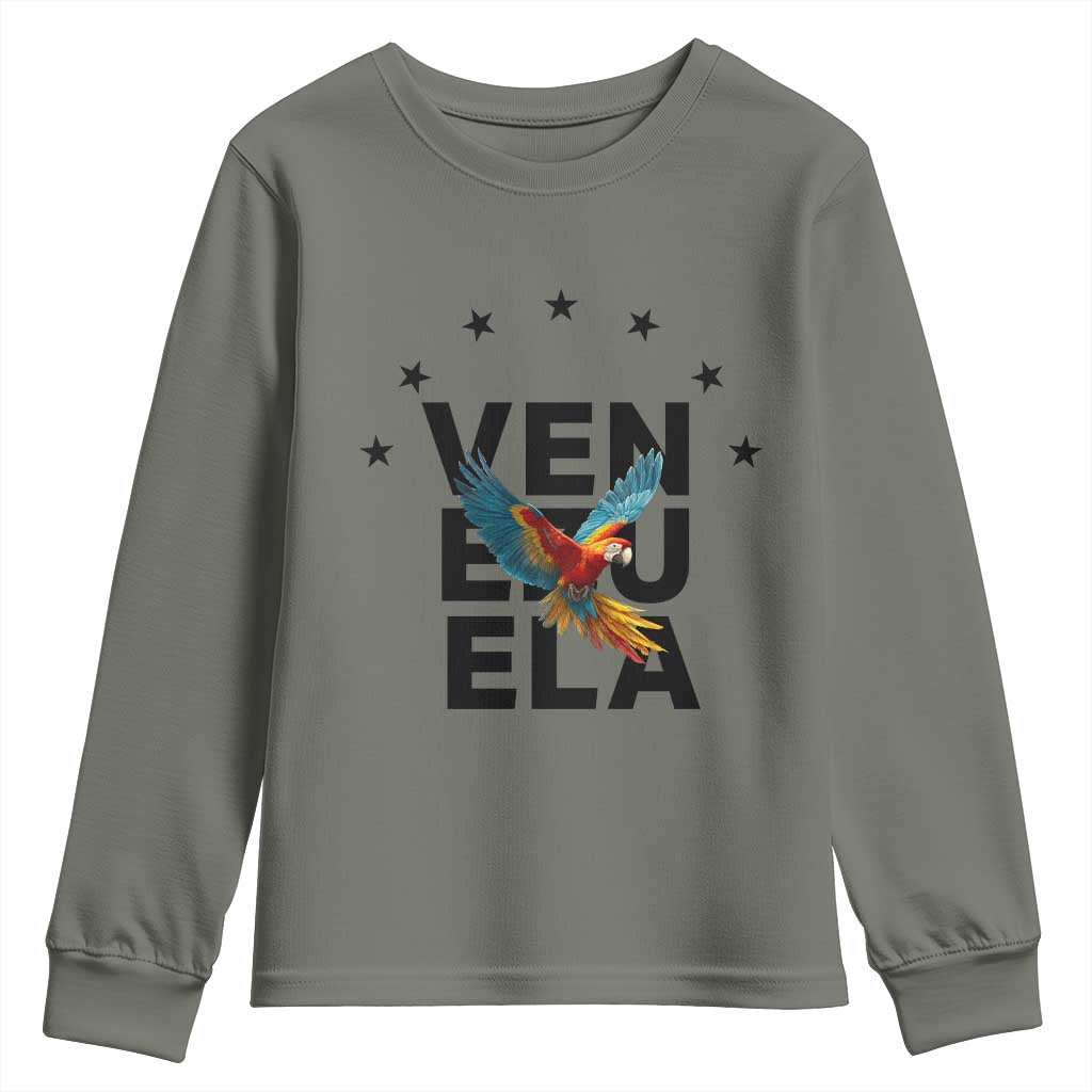 Venezuela Pride Flying Macaw Youth Sweatshirt Ara Macao Guacamaya Venezuelan Pride Tropical Bird