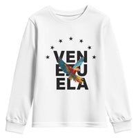 Venezuela Pride Flying Macaw Youth Sweatshirt Ara Macao Guacamaya Venezuelan Pride Tropical Bird
