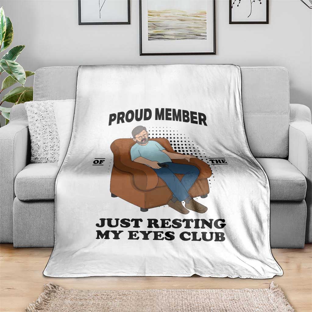 Funny Napping Dad Sleepy Grandpas and Fathers Throw Blanket Proud Member Of The Just Resting My Eyes Club Armchair Cartoon Graphic