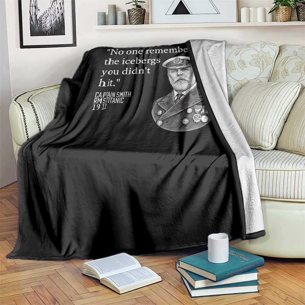 Funny Vintage Ship Captain Saying Throw Blanket No One Remembers the Icebergs You Did Not Hit Dark Humor