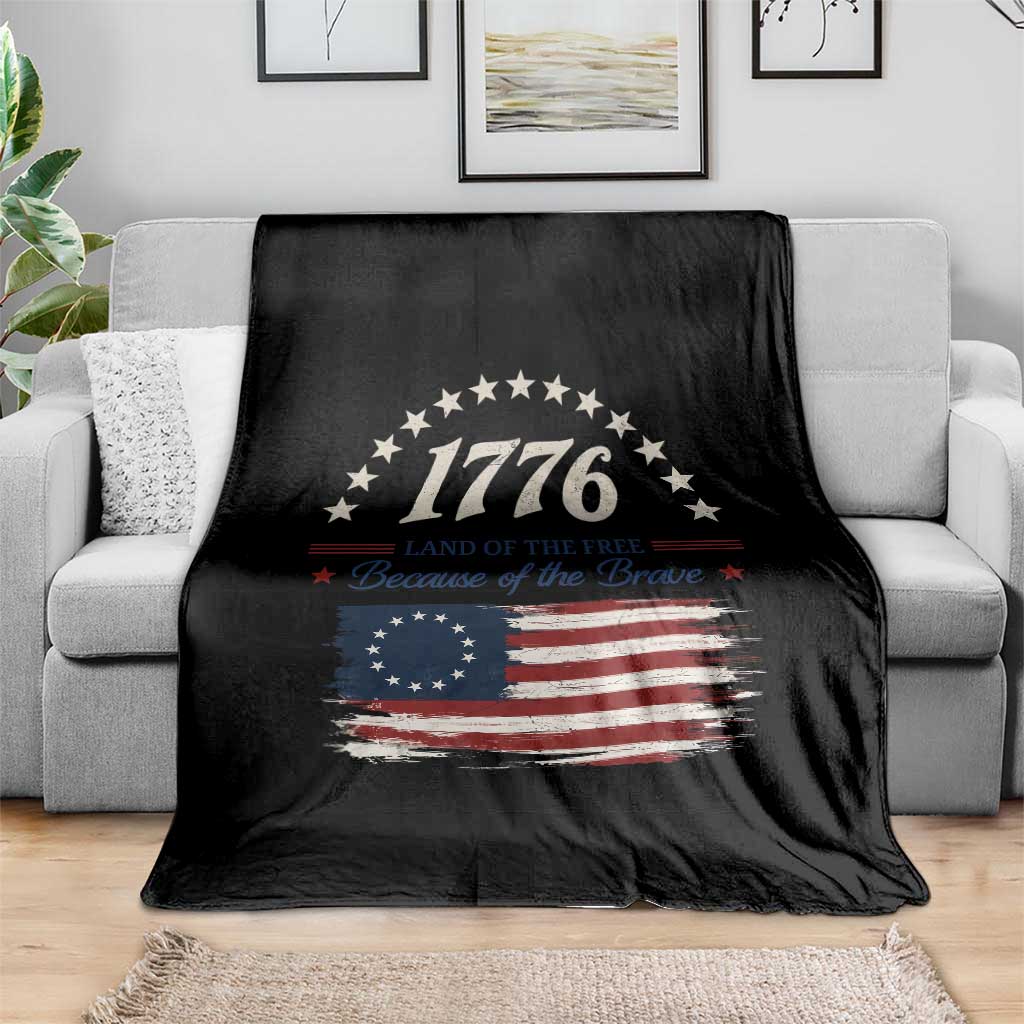1776 Land of the Free Distressed Arch Graphic Throw Blanket Vintage Betsy Ross American Flag Stars Retro Patriotic