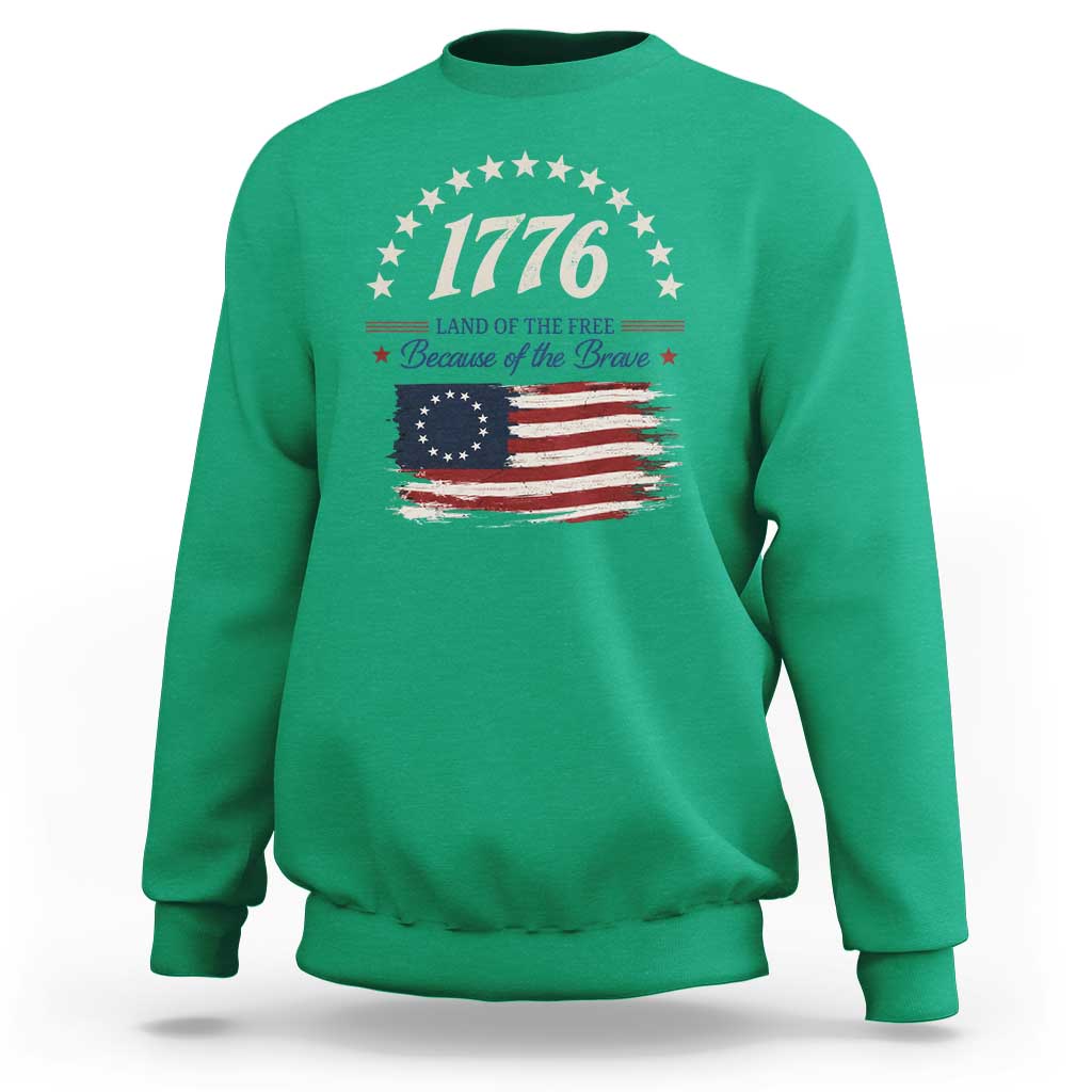 1776 Land of the Free Distressed Arch Graphic Sweatshirt Vintage Betsy Ross American Flag Stars Retro Patriotic