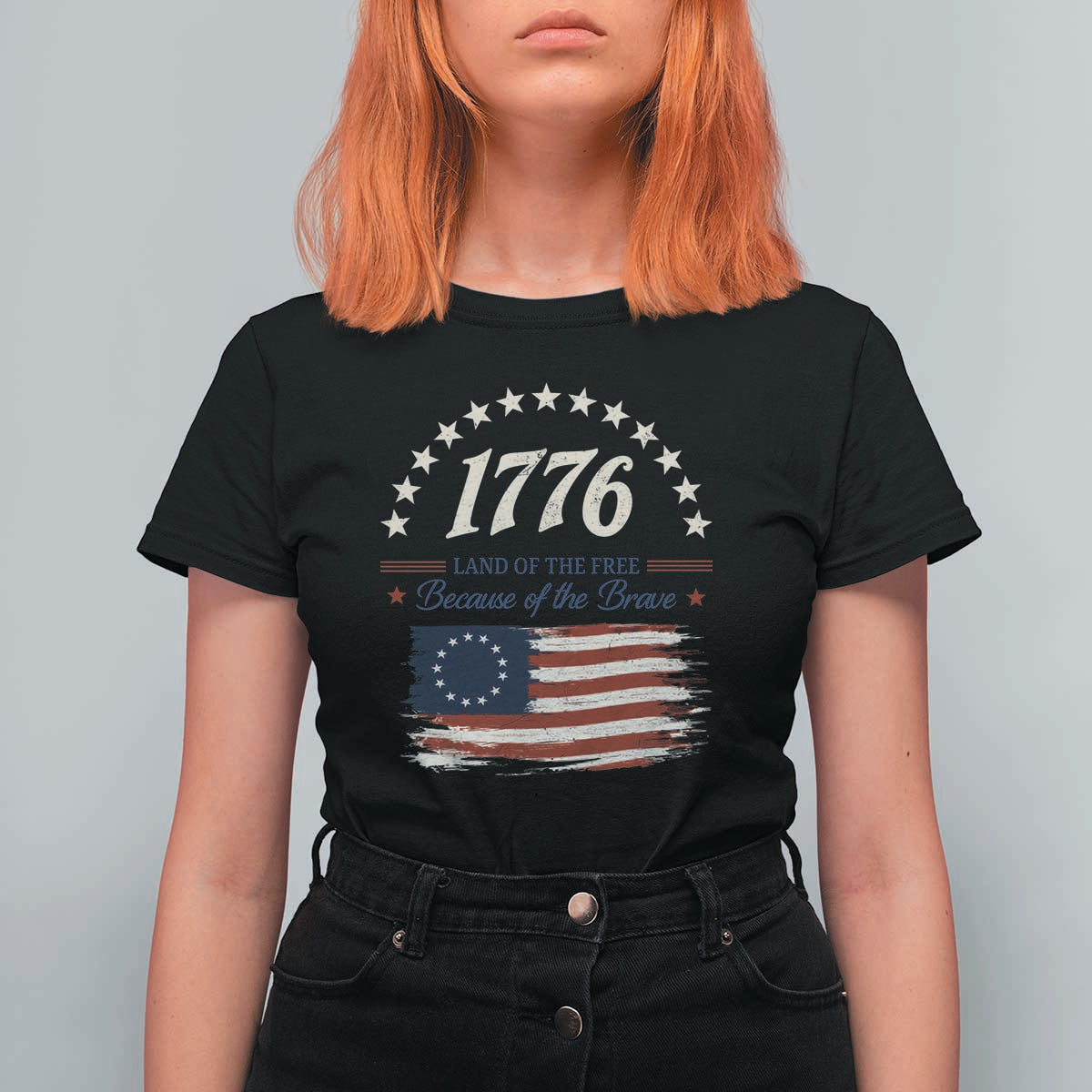 1776 Land of the Free Distressed Arch Graphic T Shirt For Women Vintage Betsy Ross American Flag Stars Retro Patriotic