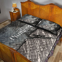 Hunting Rifle Quilt Bed Set Grunge Wilderness Marsh Scene with Rustic Outdoor
